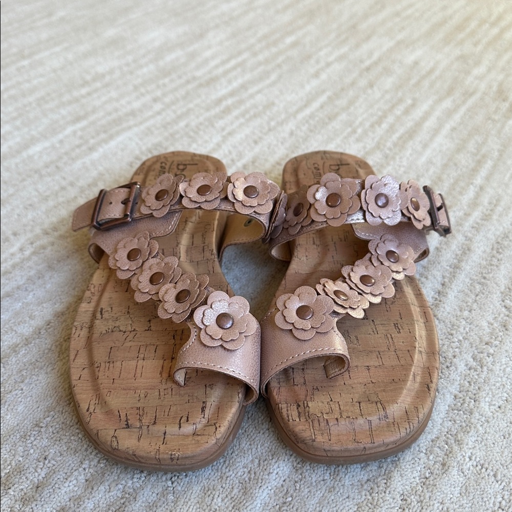 Like New B.O.C. Lyra Slide Sandals Rose Gold Metallic Cork Wedge Heel Size 7 - Picture 8 of 17